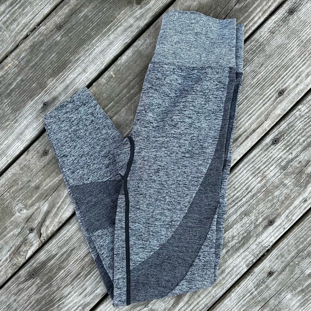 PINK Victoria's Secret Seamless Leggings Women's Size Small